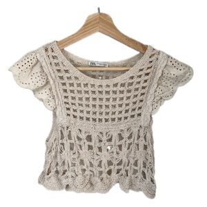Zara crochet cream ruffle top. Size: M (fits small)